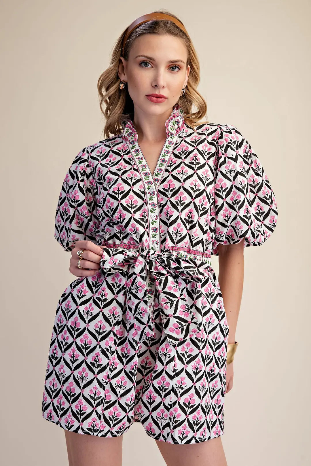 Glam Women's Ruffle Neck Puff Sleeve Romper