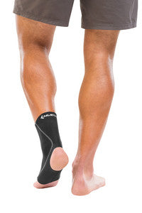 Mueller Neoprene Ankle Support - Medium