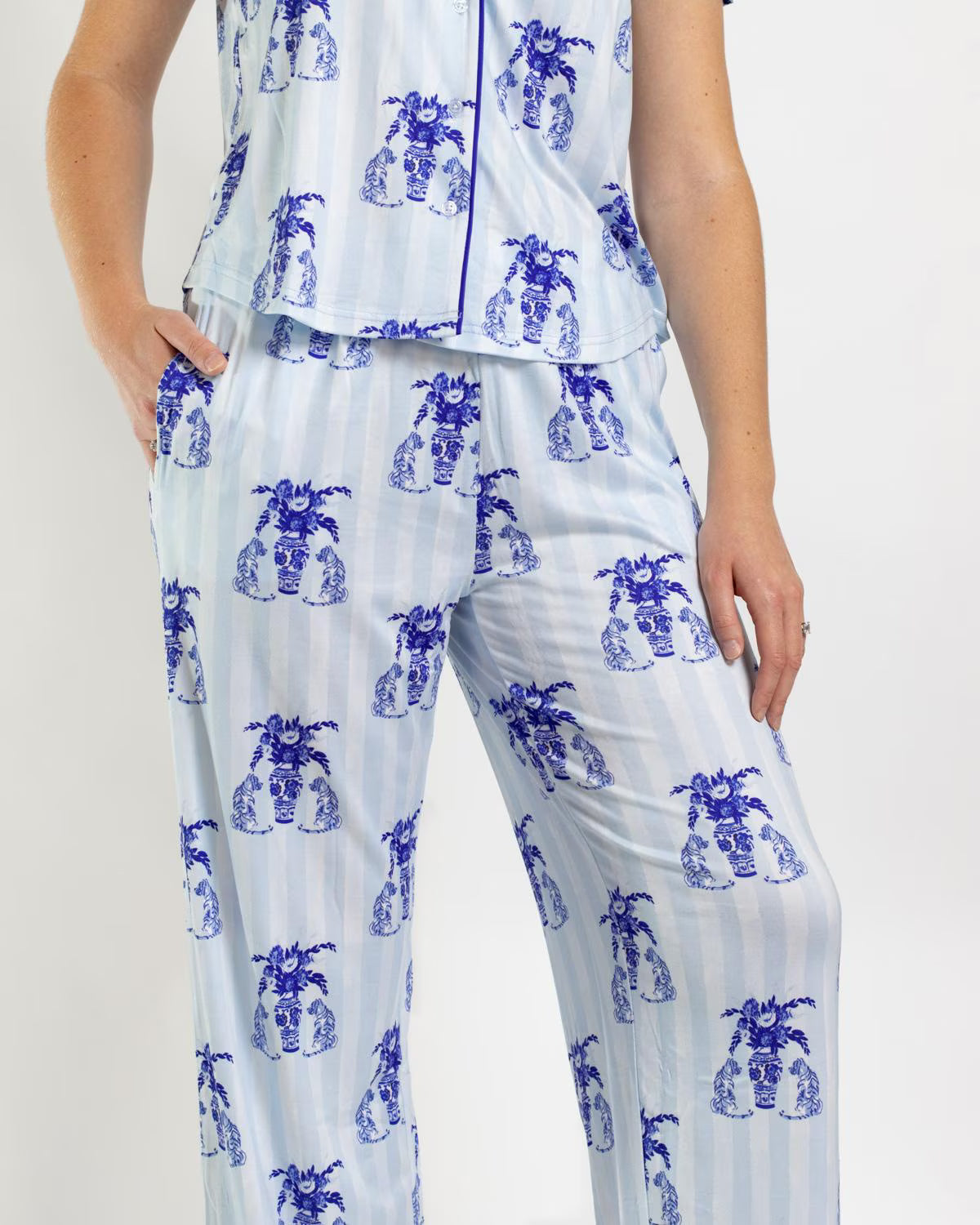 The Royal Standard Women's Callie Tiger Sleep Pants
