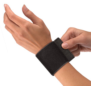 Mueller Wrist Support with Loop