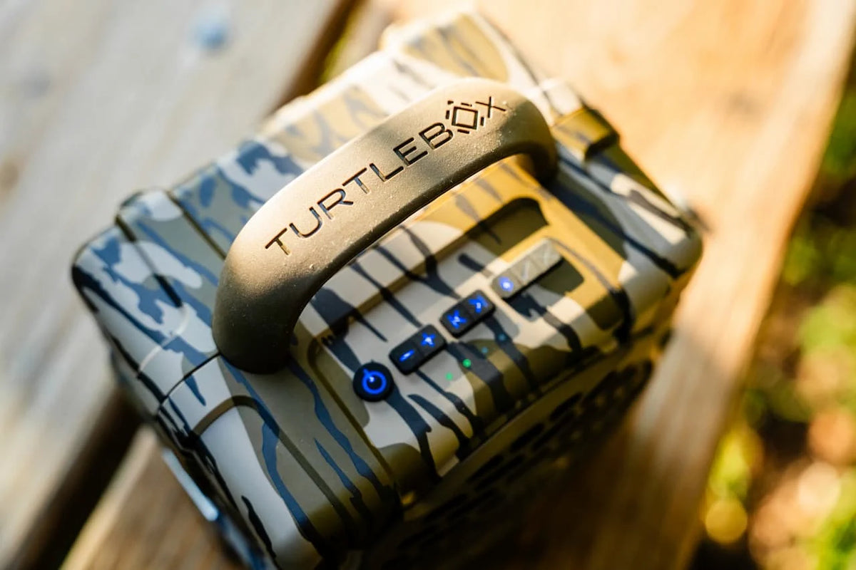Turtlebox Cub Mossy Oak Bottomland