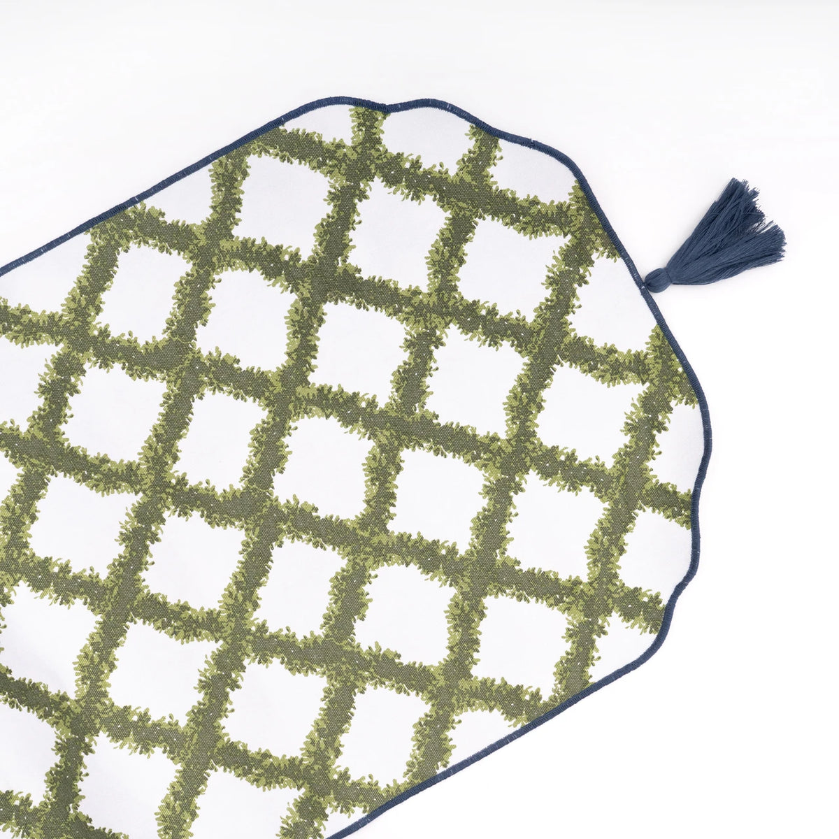 8 Oak Lane Poinsettias Reversible Tassel Table Runner