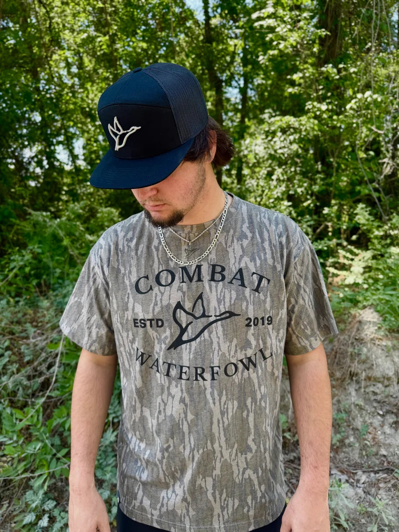 Combat Waterfowl Men's Mossy Oak Bottomland Washed Out Vintage Logo Tee