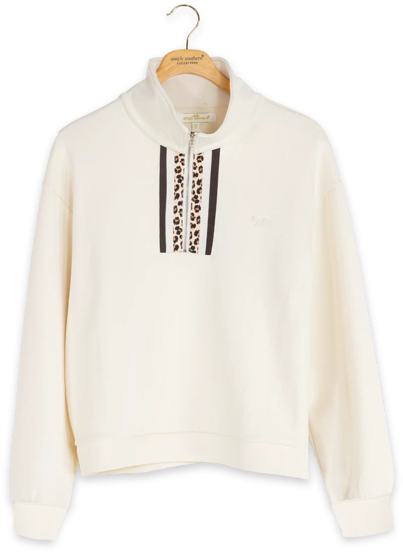 Simply Southern Women's Soft Side Stripe Lounge Top - Leopard