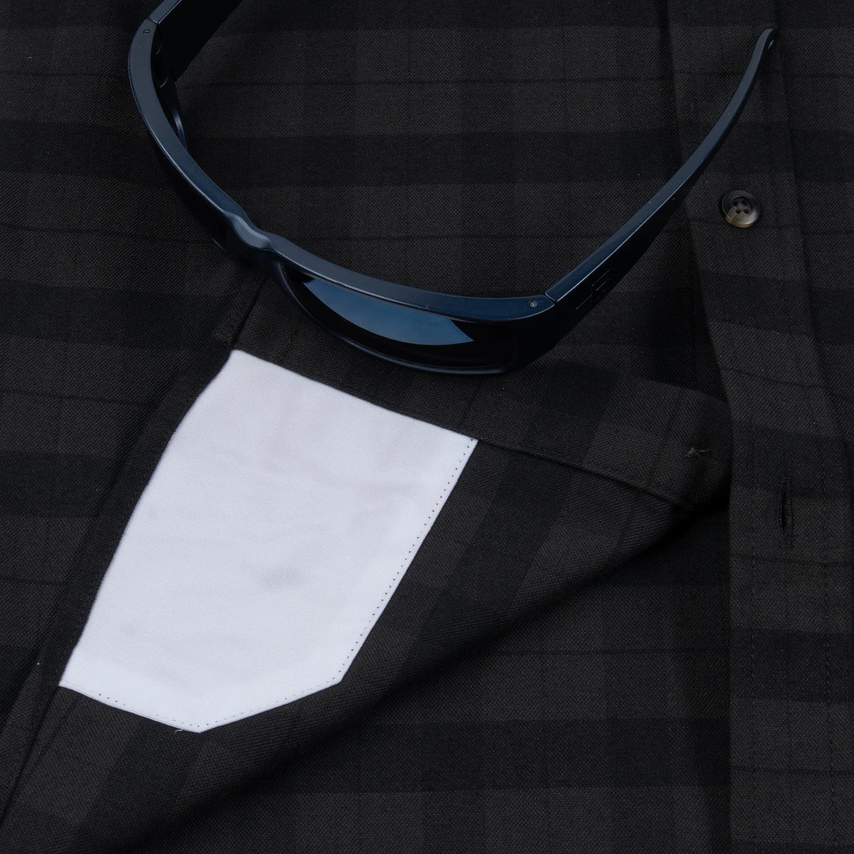 Poncho Men's The Black Canyon Performance Flannel
