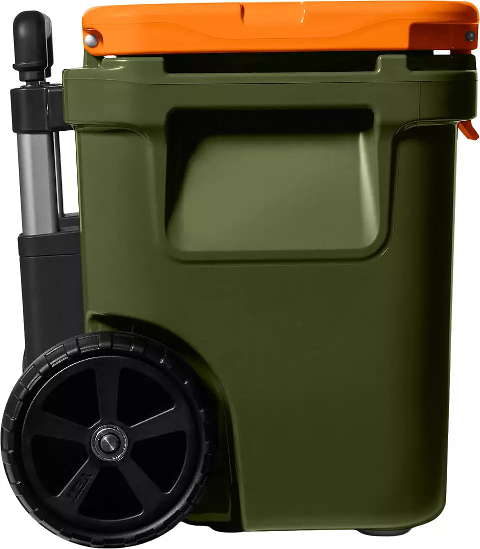 Yeti Roadie 32 Wheeled Cooler - Olive/King Crab Orange