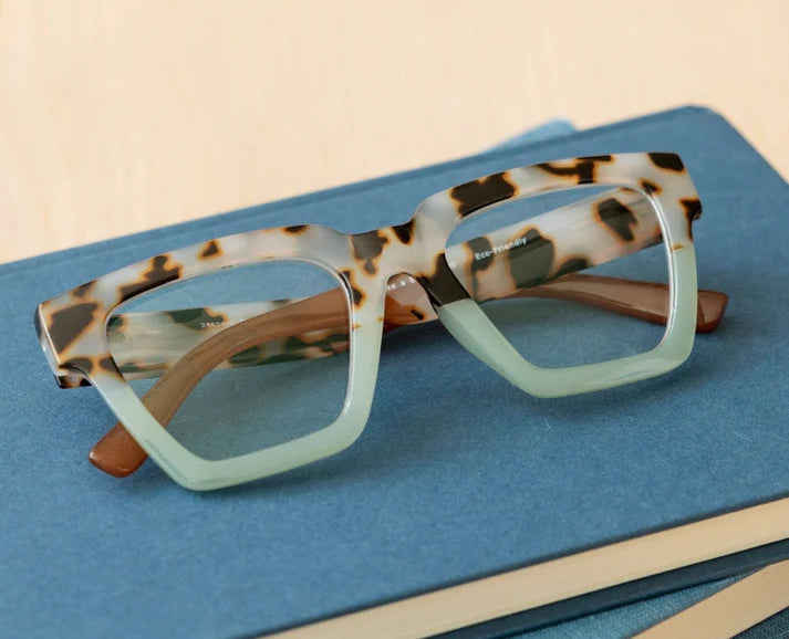 Peepers Take a Bow Blue Light Readers - Chai Tortoise/Green