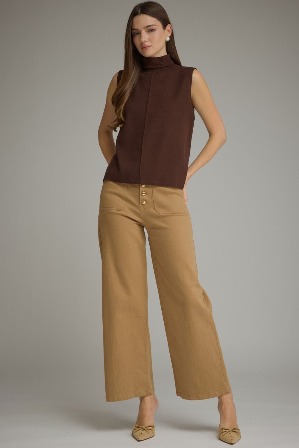 Entro Women's Sleeveless Turtleneck Top