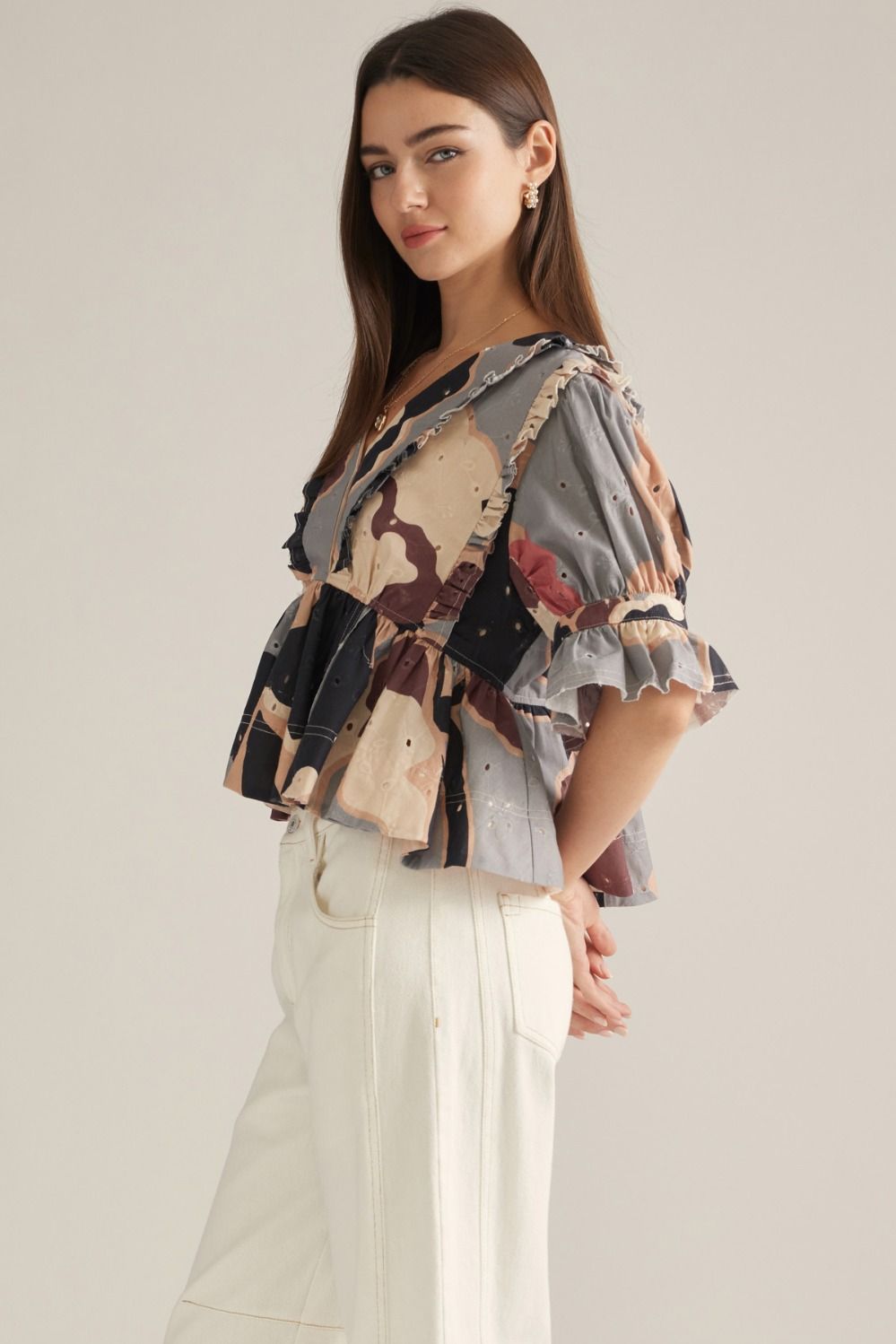 Entro Women's Short Puff Sleeve V-Neck Top - Black Grey