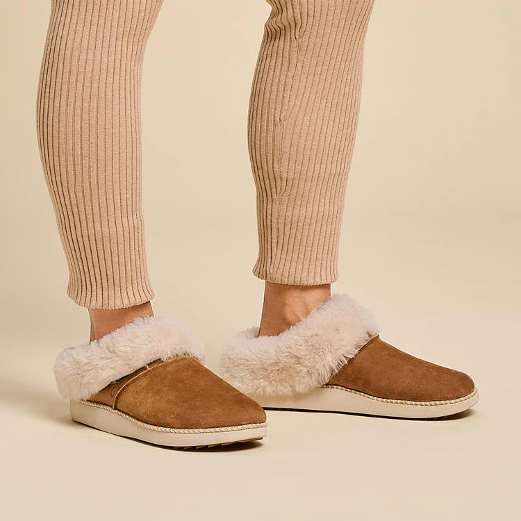 Olukai Women's Ku'i Slippers - Tan/Bone